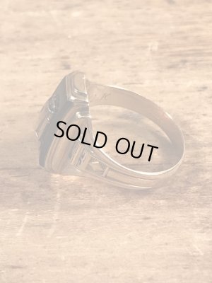 1943年のゴールドのヴィンテージスクールリング