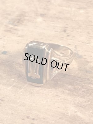 1943年のゴールドのヴィンテージスクールリング