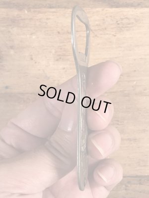 ブルーリボンのパブストビールのビンテージ栓抜き