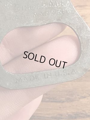 White Rock Water & Ginger Aleの女神のヴィンテージボトルオープナー