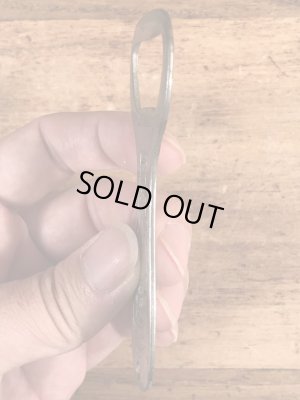 ブルーリボンのパブストビールのビンテージ栓抜き