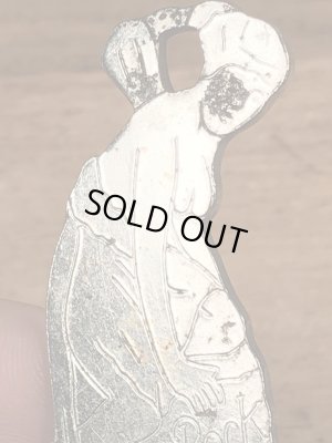 White Rock Water & Ginger Aleの女神のビンテージ栓抜き