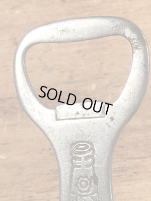 ブルーリボンのパブストビールのビンテージ栓抜き