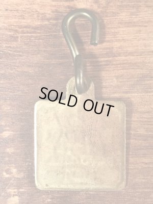 Brown Countyのブラス製のヴィンテージドッグタグ