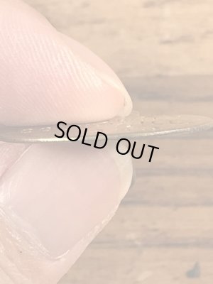 Dog Taxの真鍮製のビンテージドッグタグ