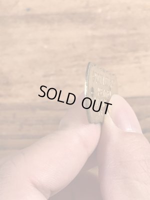 ブラス製のケンネルライセンスのビンテージドッグタグ