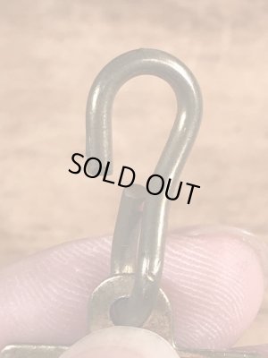 Dog Taxの真鍮製のビンテージドッグタグ