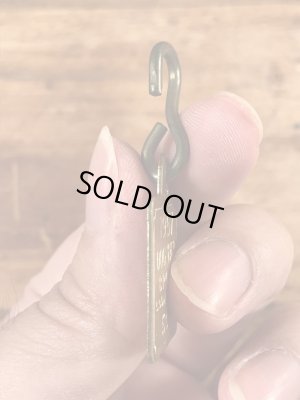 Dog Taxの真鍮製のビンテージドッグタグ