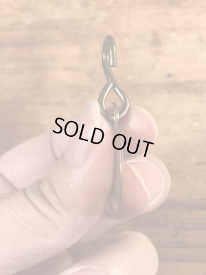 Dog Taxの真鍮製のビンテージドッグタグ