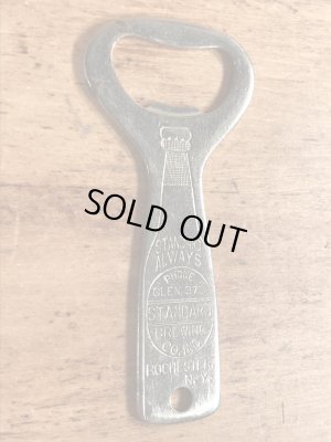 スタンダードビールのボトルが描かれたビンテージ栓抜き