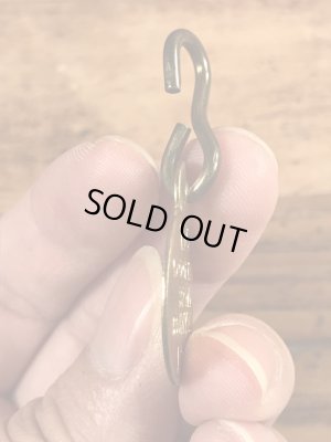 Dog Taxの真鍮製のビンテージドッグタグ