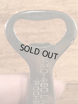 スタンダードビールのボトルが描かれたビンテージ栓抜き