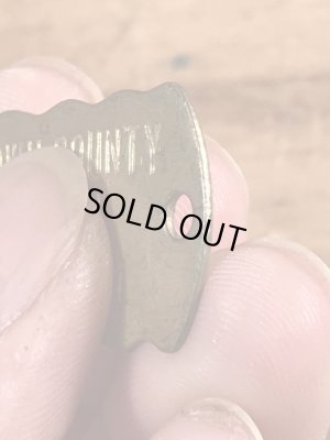 ブラス製のケンネルライセンスのビンテージドッグタグ