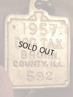 Dog Taxの真鍮製のビンテージドッグタグ