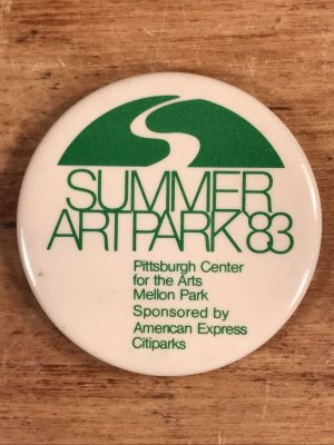 Summer Artpark 83のイベントのビンテージ缶バッジ