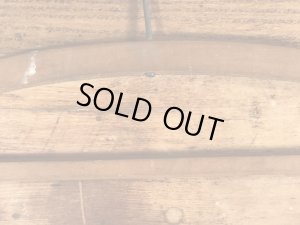 アメリカのクリーニング店で使用されていたビンテージ木製ハンガー