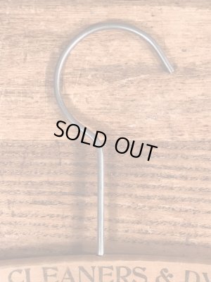 アメリカのクリーニング店で使用されていたビンテージ木製ハンガー