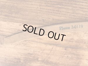 アメリカのクリーニング店で使用されていたアンティークの木製ハンガー