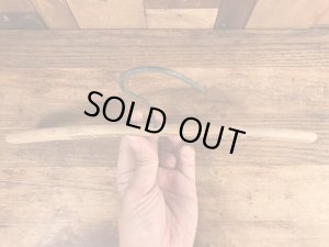 アメリカのクリーニング店で使用されていたビンテージ木製ハンガー