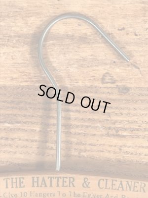 アメリカのクリーニング店で使用されていたビンテージ木製ハンガー