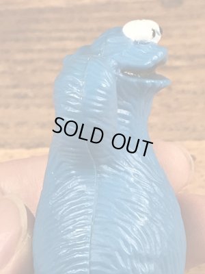 セサミストリートのクッキーモンスターのビンテージトコトコ人形