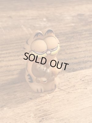 ガーフィールドがポーキーを抱いているビンテージフィギュア