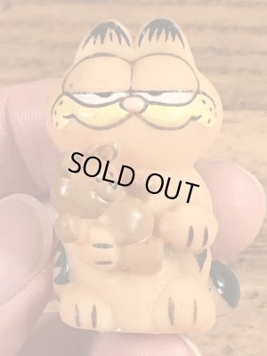 ガーフィールドがポーキーを抱いているビンテージフィギュア