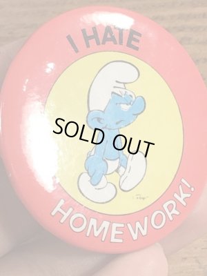 スマーフのI Hate Homework!のメッセージが書かれたビンテージ缶バッジ