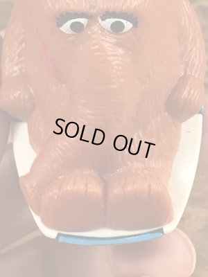 セサミストリートのスナッフィーのヴィンテージカートイ