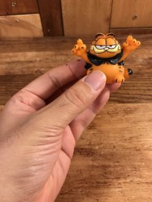 他の写真1: Garfield “Dracula” Vinyl Figure　ガーフィールド　ビンテージ　ビニールフィギュア　ソフビ　80年代