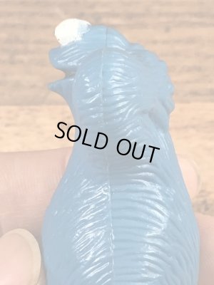 セサミストリートのクッキーモンスターのビンテージトコトコ人形