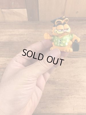 ガーフィールドの卒業生のビンテージソフビ人形