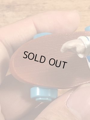 The Get Along GangのPortia Porcupineのヴィンテージゼンマイ式トイ