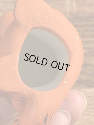 バスケットボールのガーフィールドのビンテージ陶器フィギュア