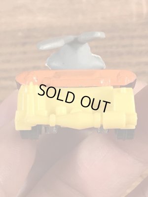 ルーニーテューンズのバッグスバニーのヴィンテージダイキャストミニカー