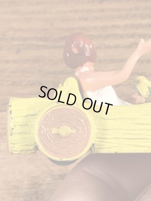 フリントストーンのウィルマのヴィンテージダイキャストミニカー