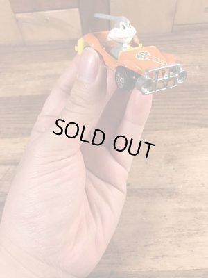 ルーニーテューンズのバッグスバニーのヴィンテージダイキャストミニカー