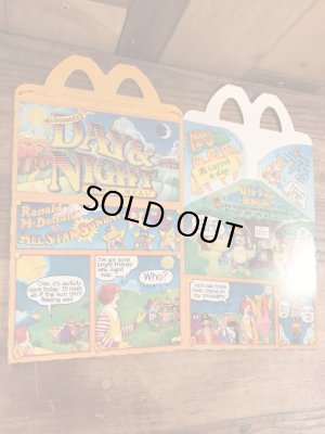 マクドナルドのDay & Nightのビンテージハッピーミールトイボックス