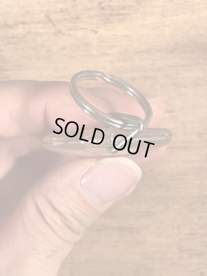 企業キャラクターのカリフォルニアレーズンのビンテージキーホルダー