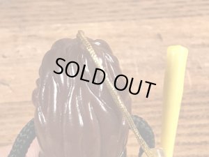 カリフォルニアレーズンに似たベンダブルのビンテージオーナメントドール