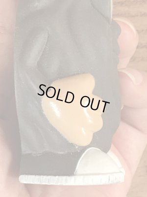 カリフォルニアレーズンズに似たコインケースのヴィンテージキーホルダー