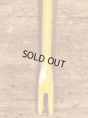 企業キャラクターのミスターピーナッツのヴィンテージカクテルスティック