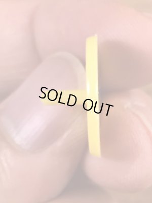 アドバタイジングキャラクターのミスターピーナッツのヴィンテージプラスチックピン