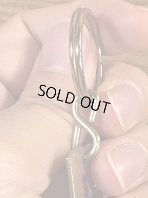 企業キャラクターのミスターピーナッツのビンテージキーホルダー