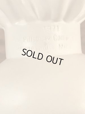 ドゥーボーイの台付きのヴィンテージビニールドール