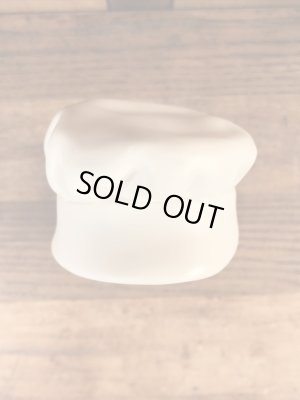 ドゥーボーイの台付きのビンテージソフビ人形