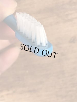 企業キャラクターのミスターピーナッツのヴィンテージ歯ブラシ