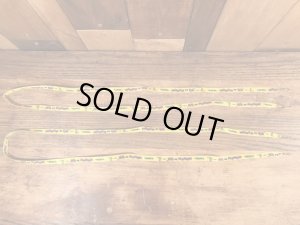 企業キャラクターのミスターピーナッツのビンテージ靴紐