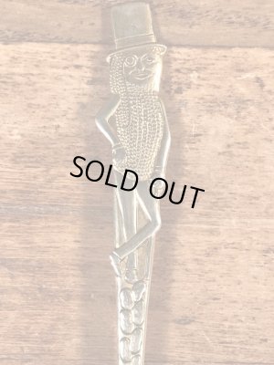 企業キャラクターのミスターピーナッツのビンテージスプーン