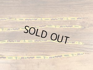 企業キャラクターのミスターピーナッツのビンテージ靴紐